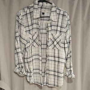 Universal Thread Black and White Plaid Shirt